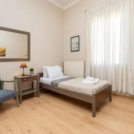 πλήρως ανακαινισμένη μονοκατοικία. Feriehus *