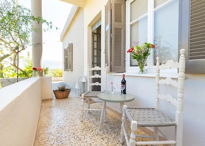 πλήρως ανακαινισμένη μονοκατοικία. Chania (Crete)