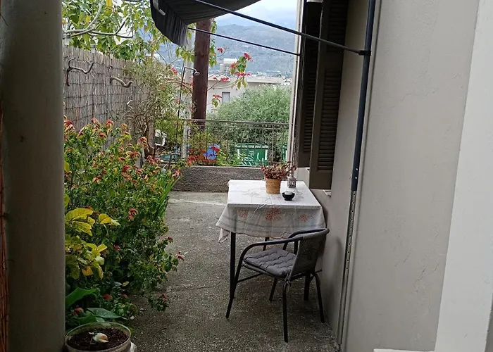 πλήρως ανακαινισμένη μονοκατοικία. Holiday home