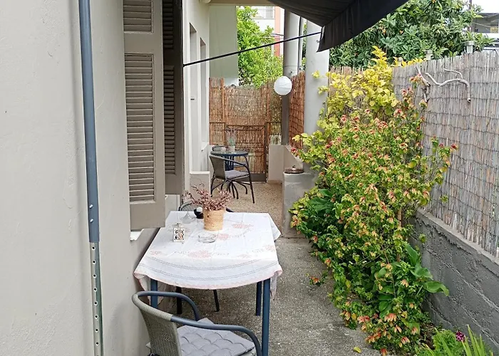 πλήρως ανακαινισμένη μονοκατοικία. Holiday home *