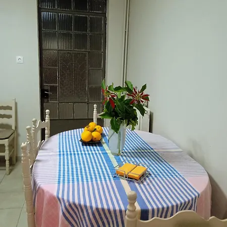 度假居 πλήρως ανακαινισμένη μονοκατοικία. 干尼亞
